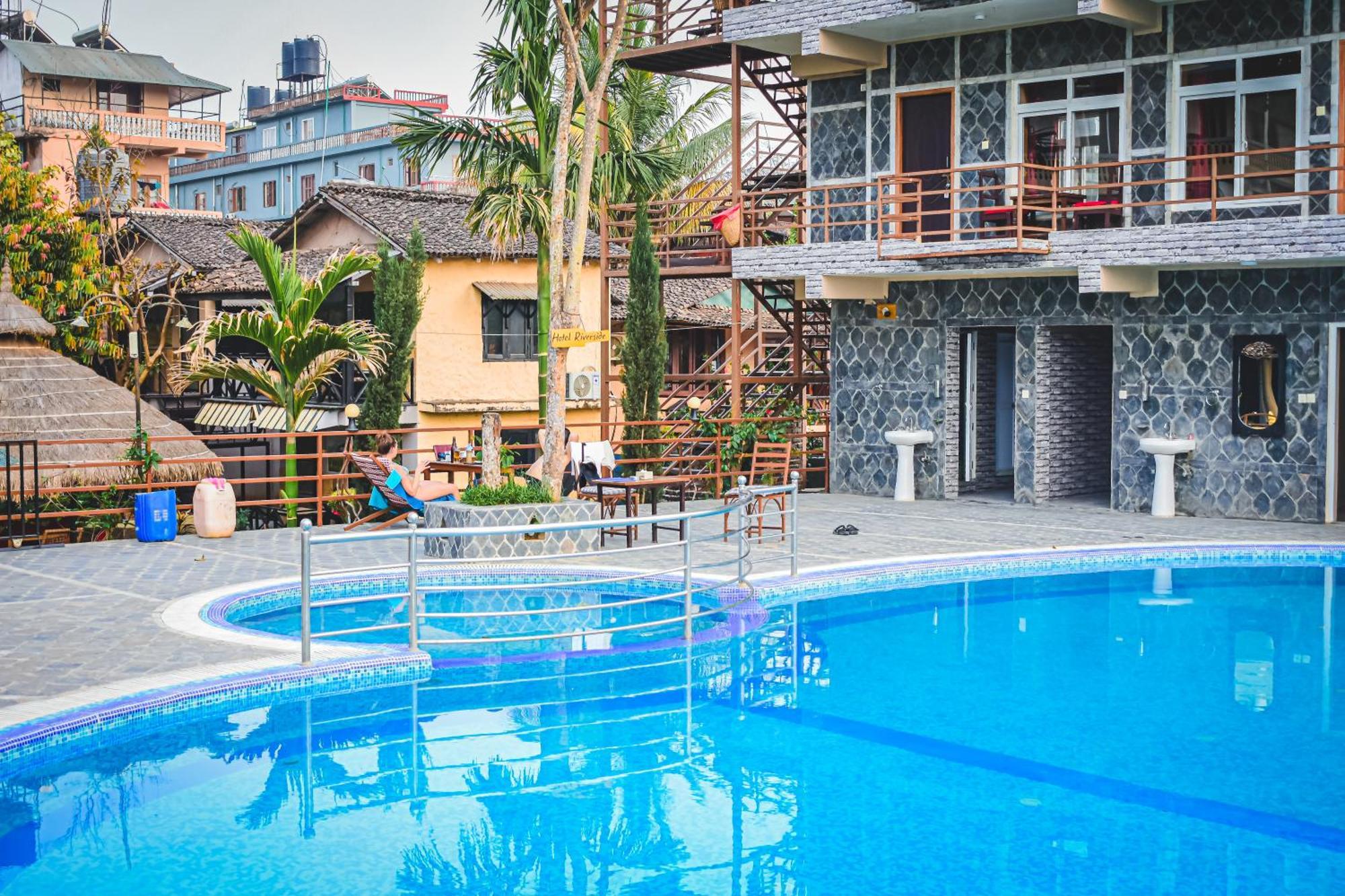 Hotel Riverside With Swimming Pool Саураха Екстер'єр фото